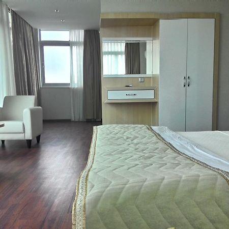 Gueney Adana Otel Exterior photo