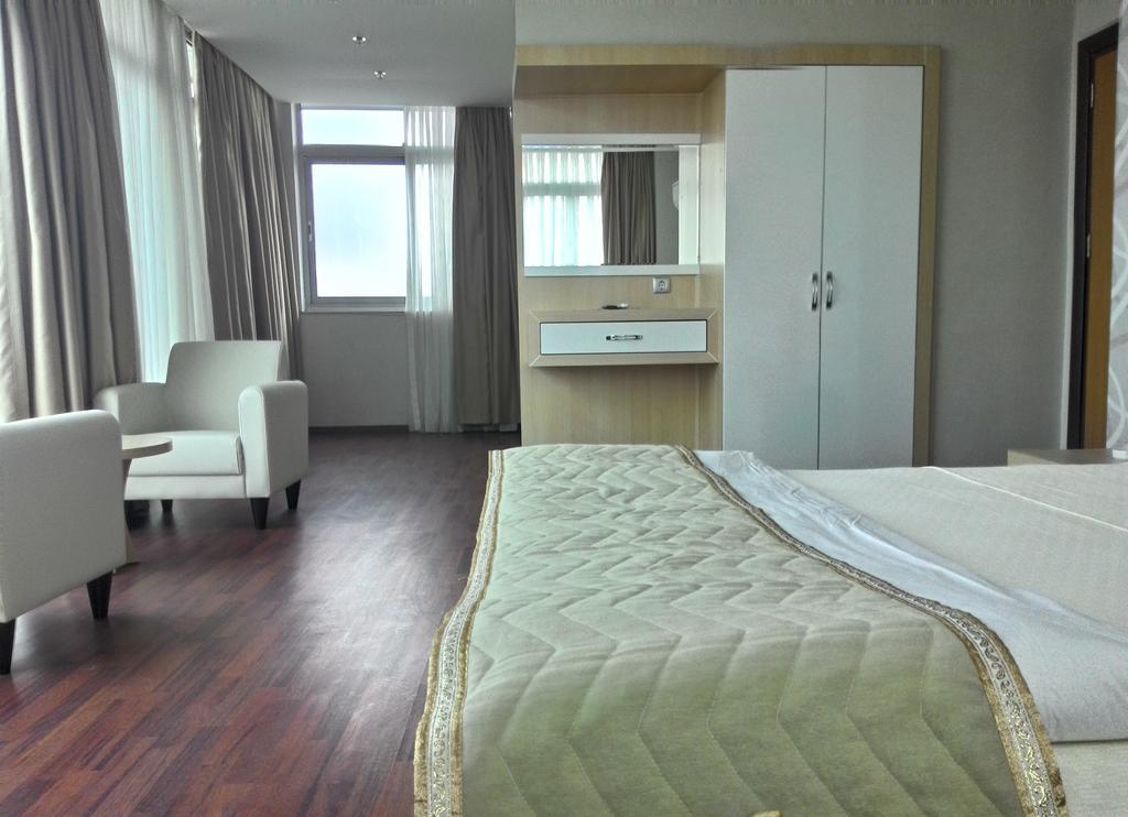Gueney Adana Otel Exterior photo